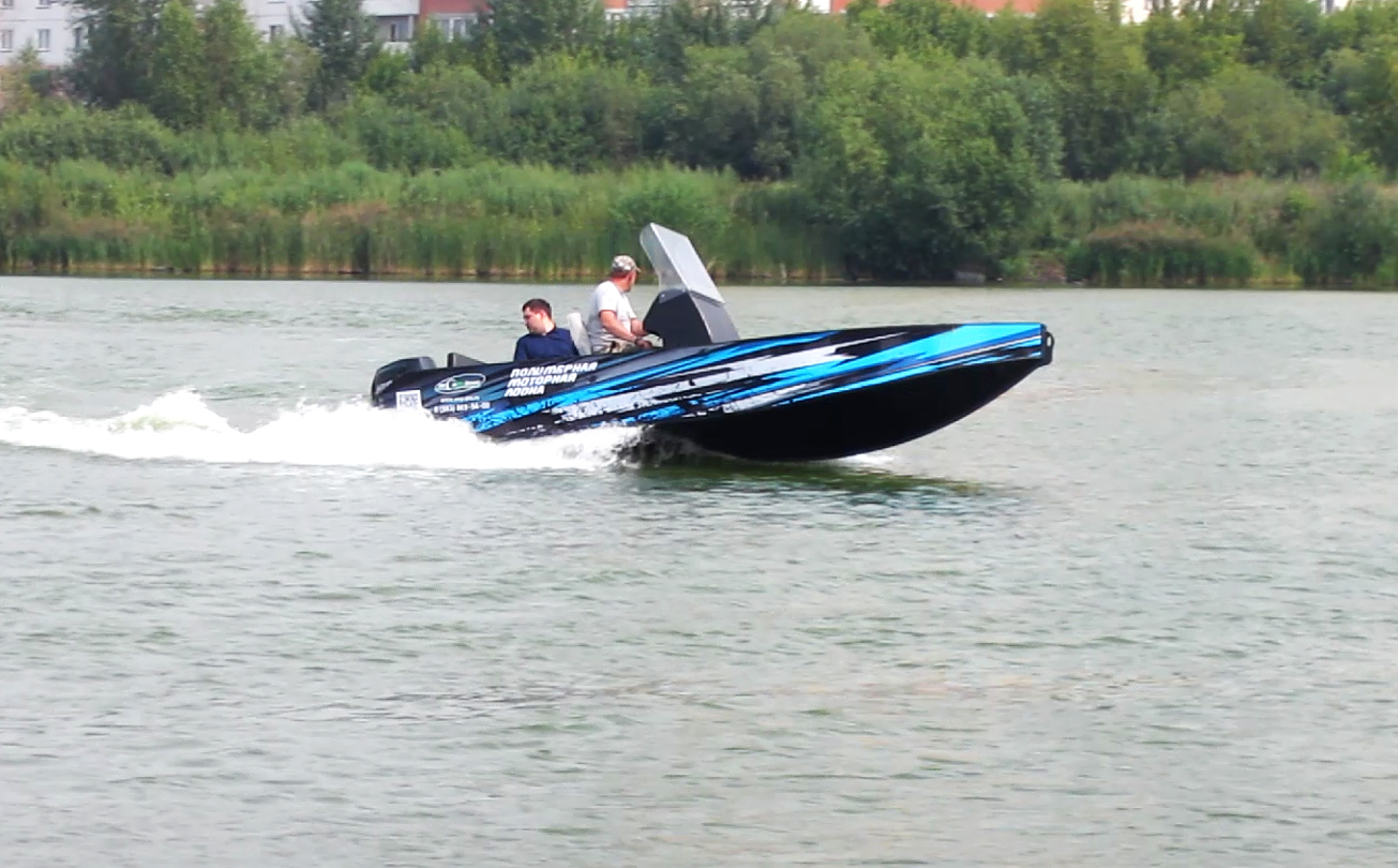 Глиссирующая лодка Глиссирующая лодка